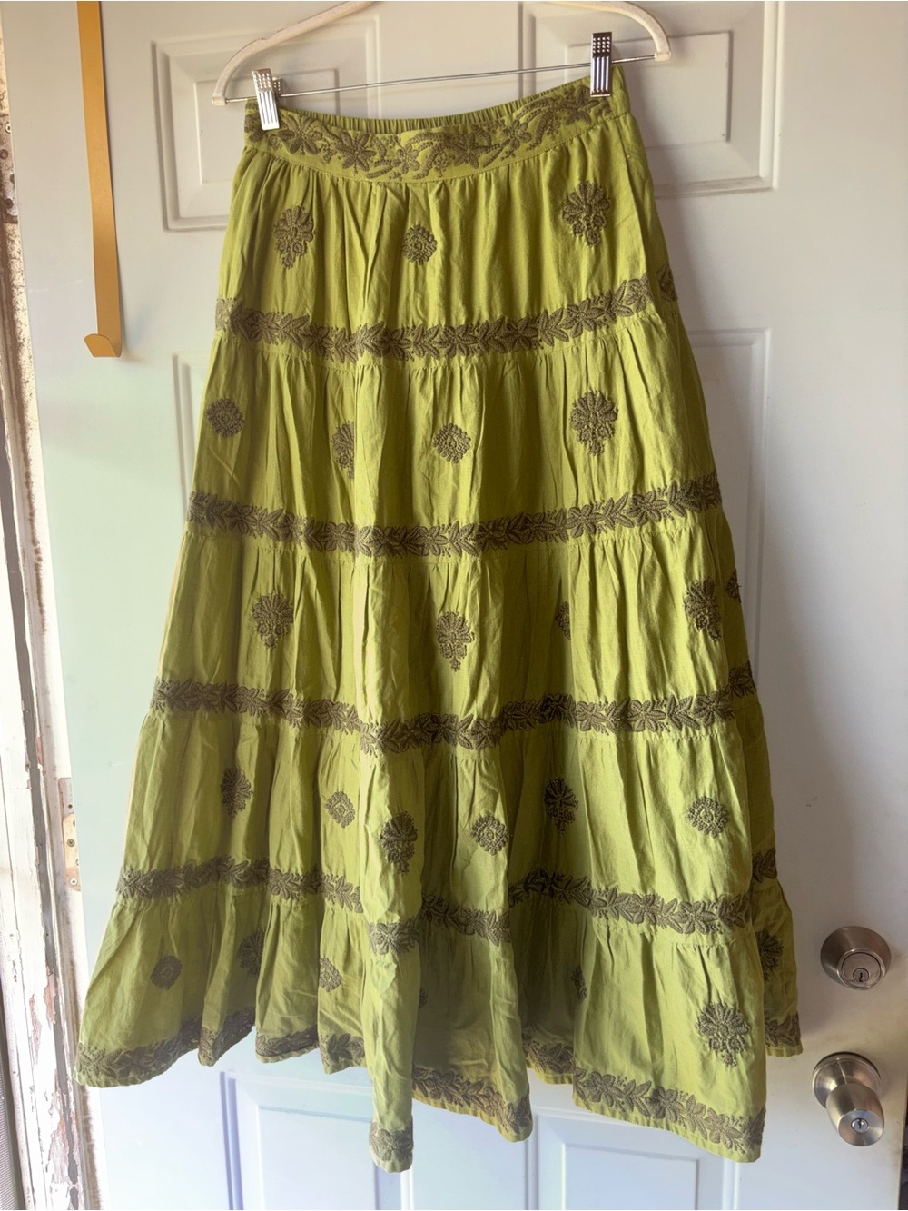 Soft Surroundings green embroidered maxi skirt size XS